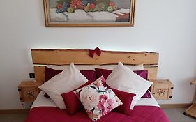 Tirano Express Luxury Apartments